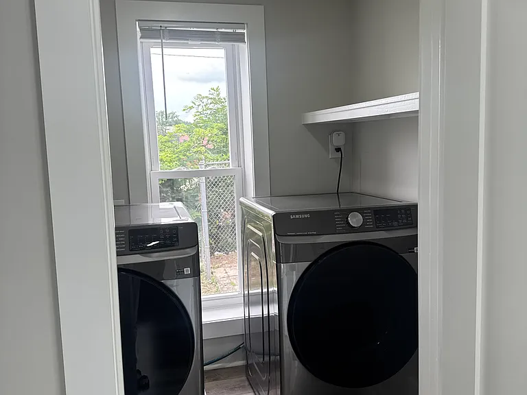55 S Main St — Photo 5