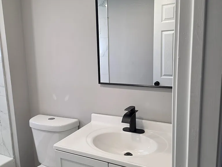 2nd Floor Bathroom