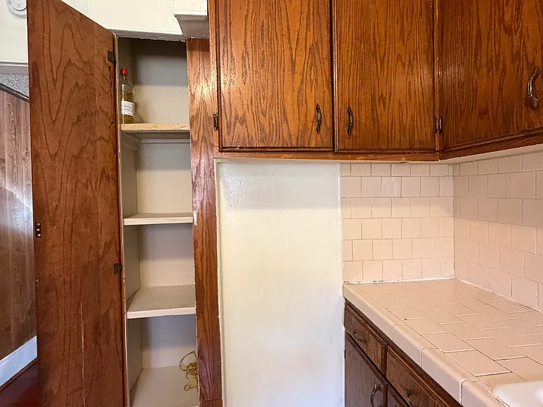 114 S Fresno St — Photo 25