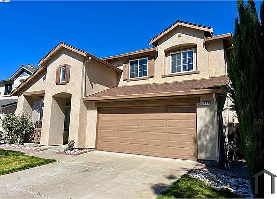 2nd image of 821 Tulare Dr