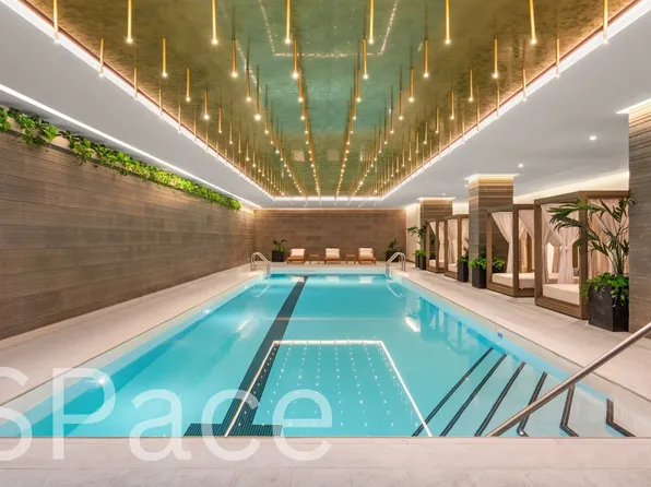 215 West 28th Street image 9 of 12