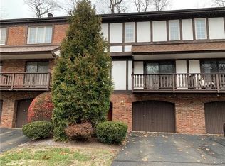 333 Woodbridge Dr, Pittsburgh, PA