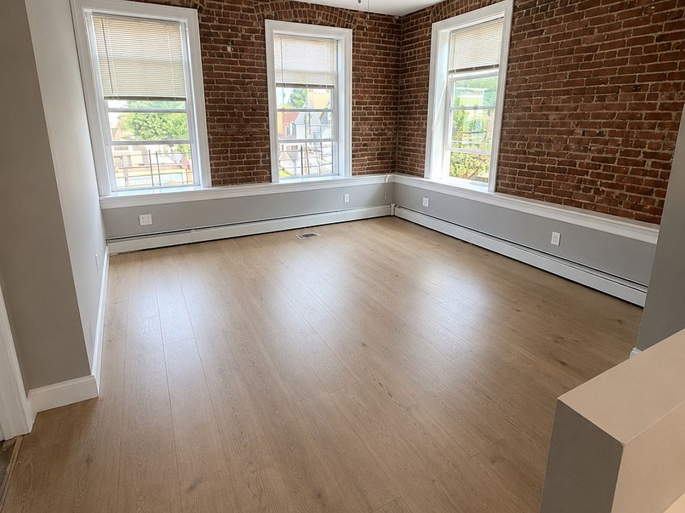 2nd image of 278 E 236th St #1