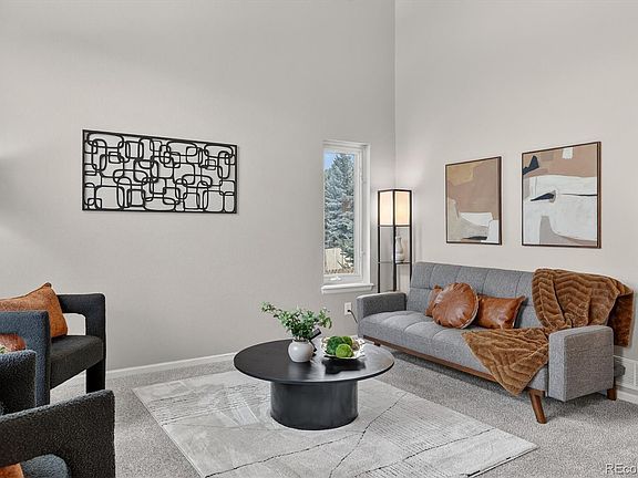 3rd image of 4048 Ashcroft Avenue