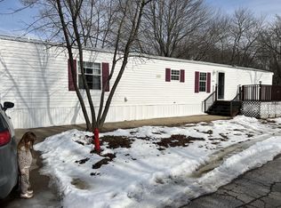 3500 W Yorkshire Dr, Peoria, IL 61604