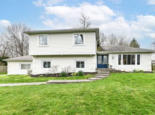 50 Horseshoe Ln, Carmel, IN 46033