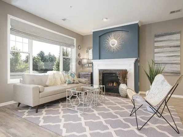 11131 Kinsley St, Eden Prairie, MN 55344