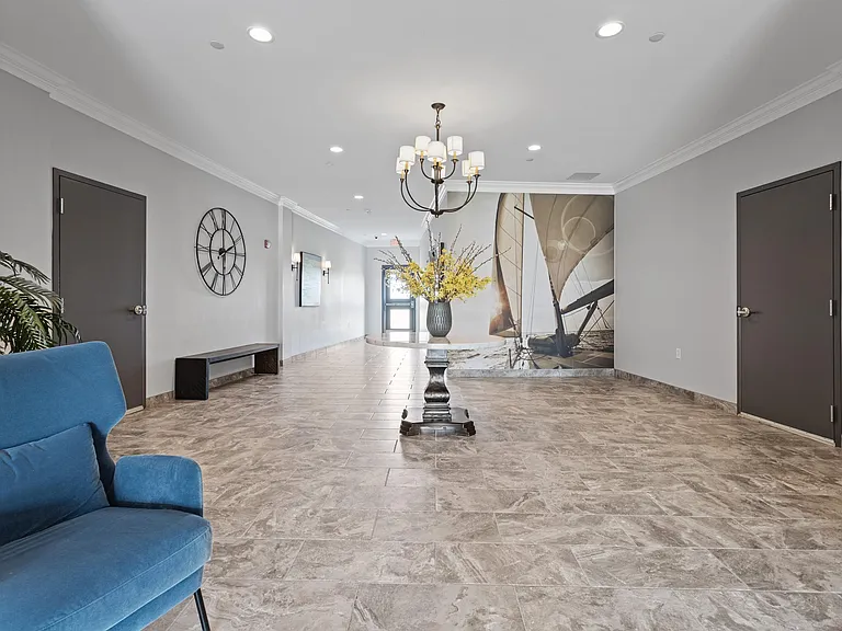 535 Ocean Blvd #403 — Photo 45