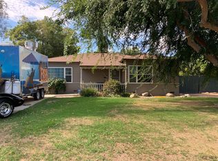 235 Columbus St, Bakersfield, CA 93305