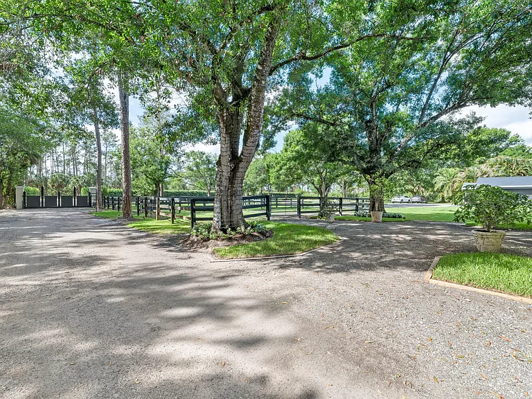 15161 Collecting Canal Rd — Photo 39