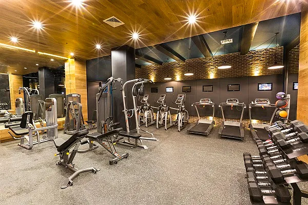 Rented by The KCI Group | media 37