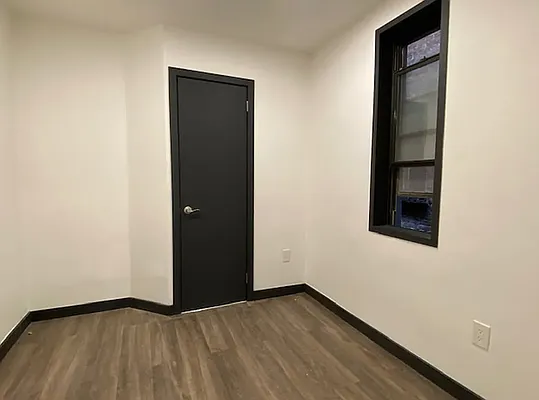 Rented by REAL New York | media 16