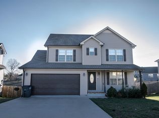 594 Kicker Ct, Clarksville, TN 37040