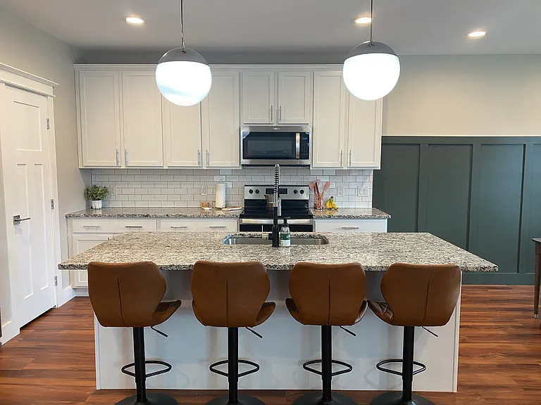1209 Seven Sisters Ln — Photo 5