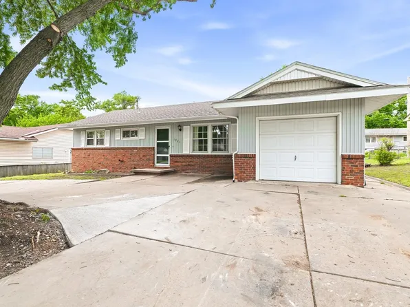 1721 N State St, Augusta, KS 67010