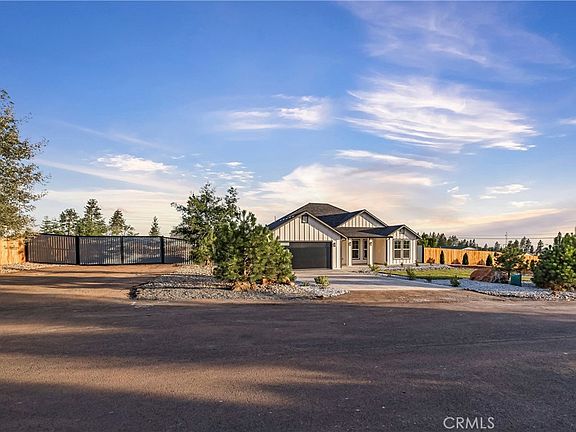 4th image of 1095 Fairview Dr