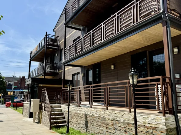 2478 East 11th Street image 13 of 16