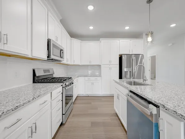 3121 Cathedral Comb Dr, Apex, NC 27502