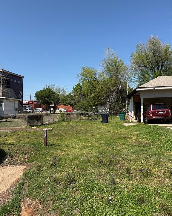 2nd image of 0 NW Eubanks St Lot 11