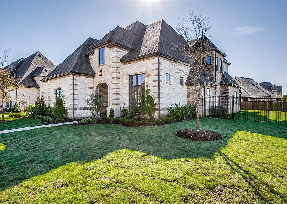 1st image of 901 Rhone Ln