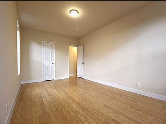 4th image of 11860 Metropolitan Ave APT 4D