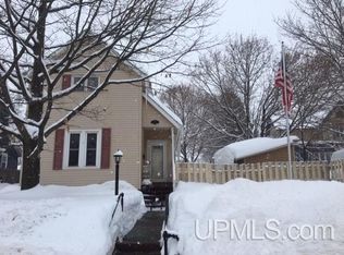 617 E Michigan St, Ishpeming, MI 49849