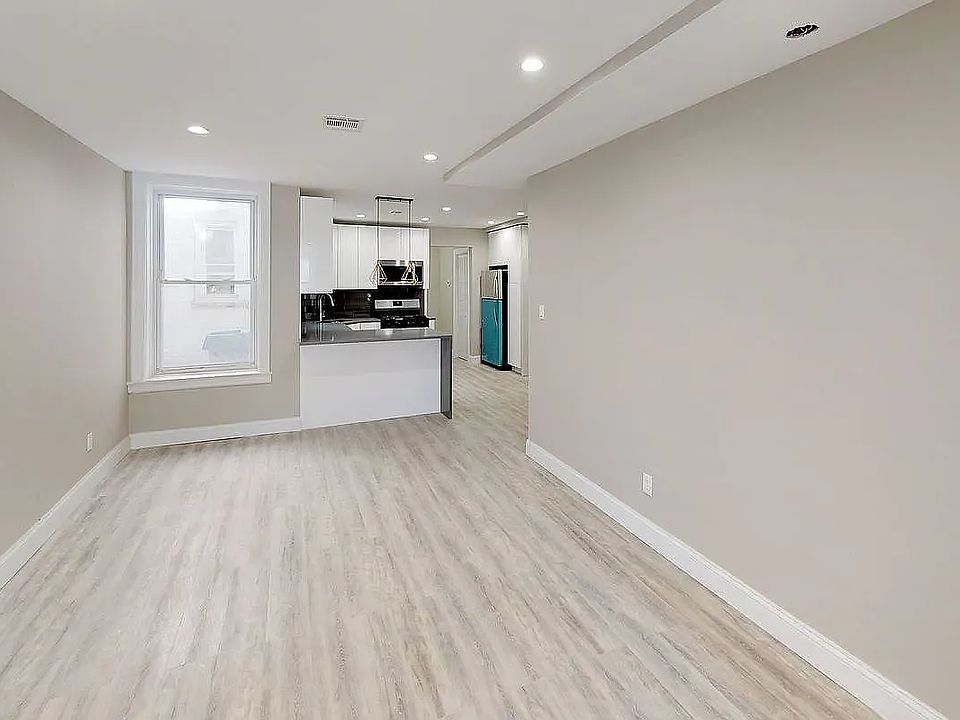 1st image of 1909 Avenue M #2A