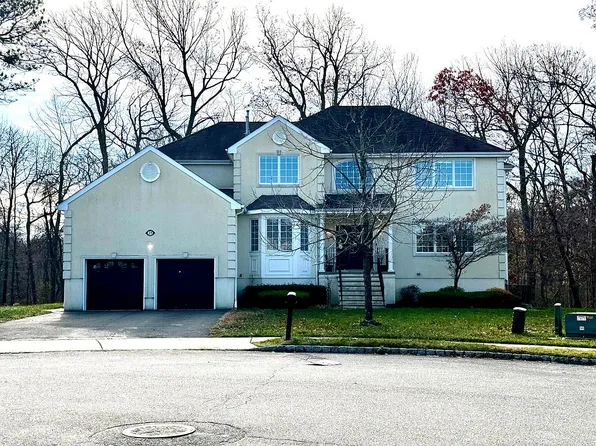 25 Tuscany Ter, Lakewood, NJ 08701