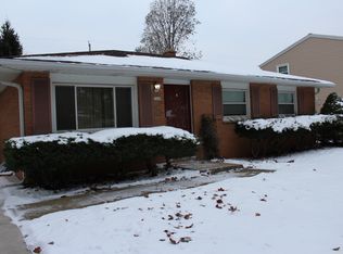 3240 S Kennedy Dr, Sturtevant, WI 53177