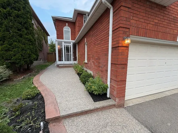 5967 Cherrywood Pl, Mississauga, ON L5M 4Z6