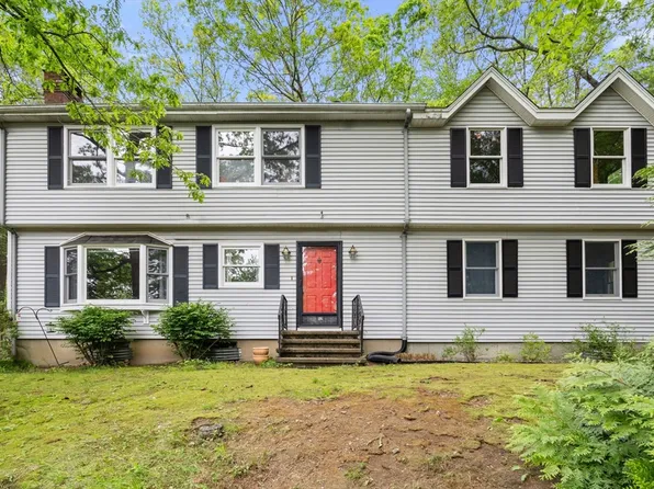 12 White Ave, Concord, MA 01742