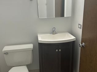 429 Sheridan Rd APT 4, Highwood, IL 60040