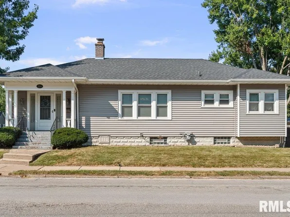 604 E 29th St, Davenport, IA 52803