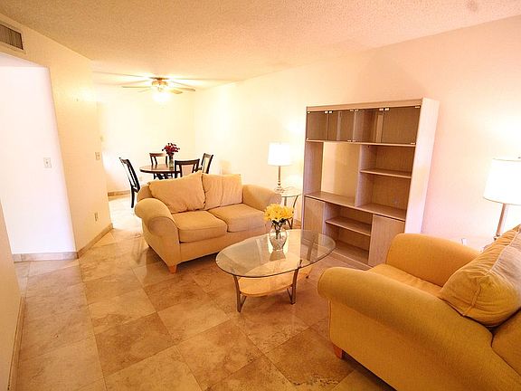 3rd image of 8625 E Belleview Pl Unit 1011