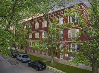 3615 W Byron St #2A, Chicago, IL 60618