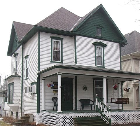 5th image of 137 S Franklin St