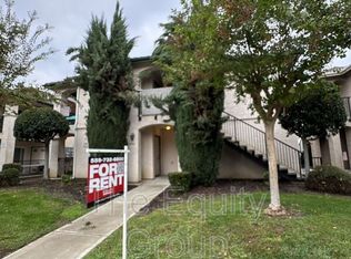 2901 N Zachary St, Visalia, CA 93291