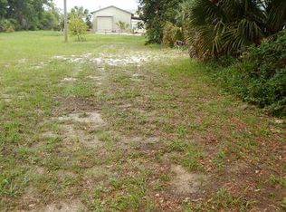 2nd Ave NE, Steinhatchee, FL 32359