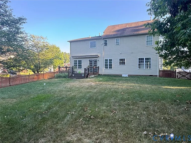 5708 Carrington Hills Dr — Photo 32