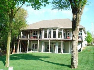 4 Rock Rd, Marion, KS 66861