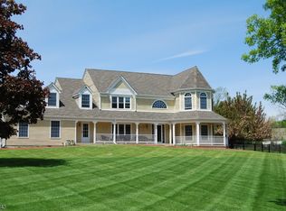 5 Bluebird Ct, Flemington, NJ 08822