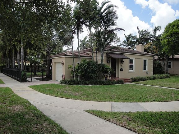 3rd image of 390 NE 104th St