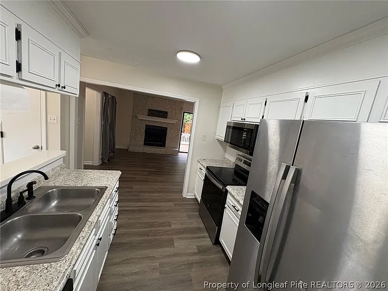 491 Oates Dr — Photo 8
