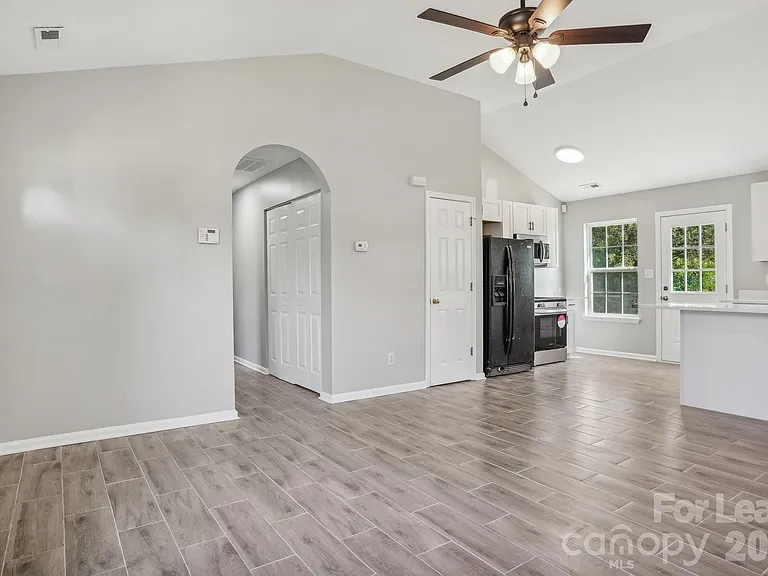 6834 Flaxseed Ln — Photo 7