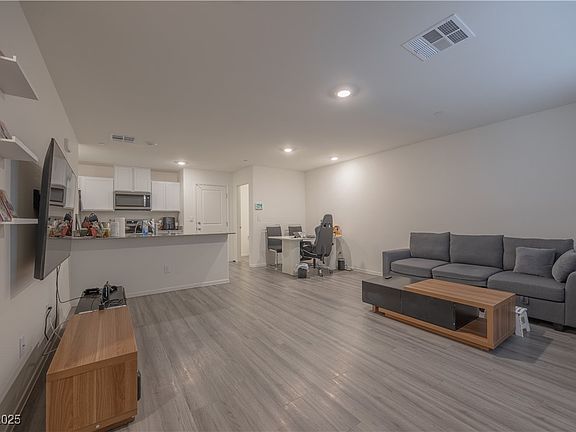 2nd image of 4841 Wine Ridge Ave