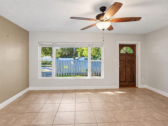 3rd image of 730 SAN CHRISTOPHER DRIVE