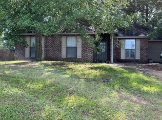 2106 Sheppard Blvd, Picayune, MS 39466
