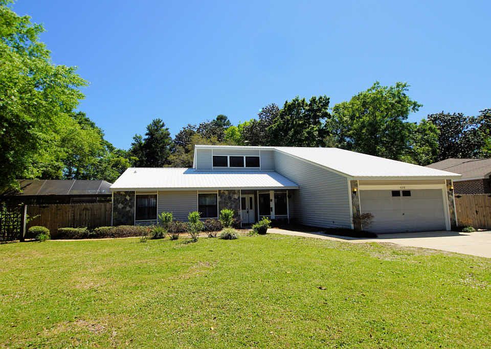 1st image of 4248 Lancaster Dr