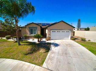 8900 Summer Dream Ct, Bakersfield, CA