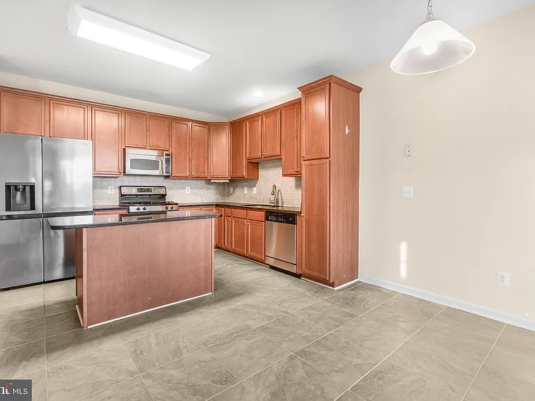 43729 Stoke Chapel Ter — Photo 13